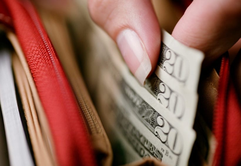 tips for comparing travel nurse pay packages