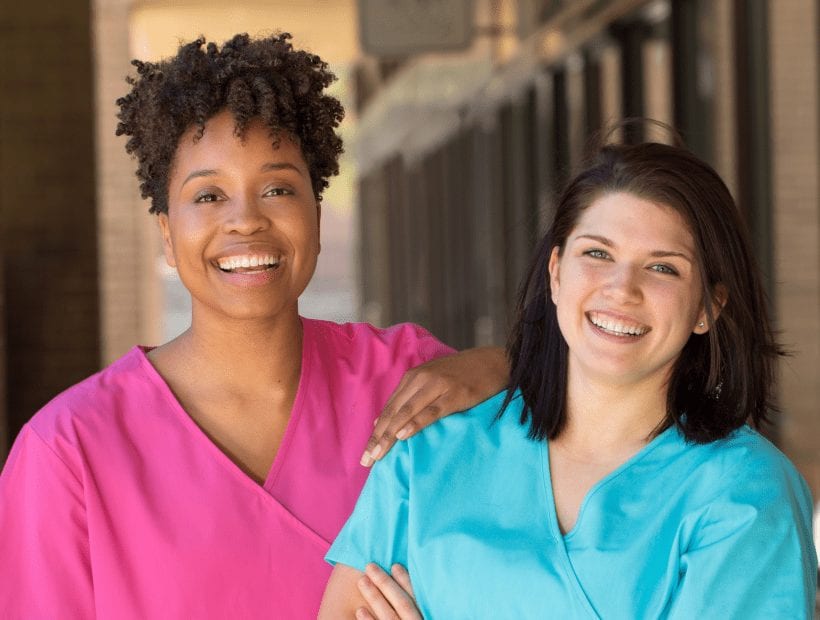 travel nurse refers a friend and gets a $500 referral bonus